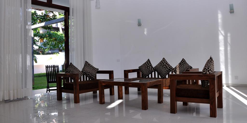 Harris Villa Hikkaduwa Quarto foto